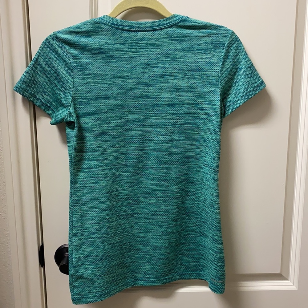 COPY - Ladies Reebok Tee - Picture 2 of 4